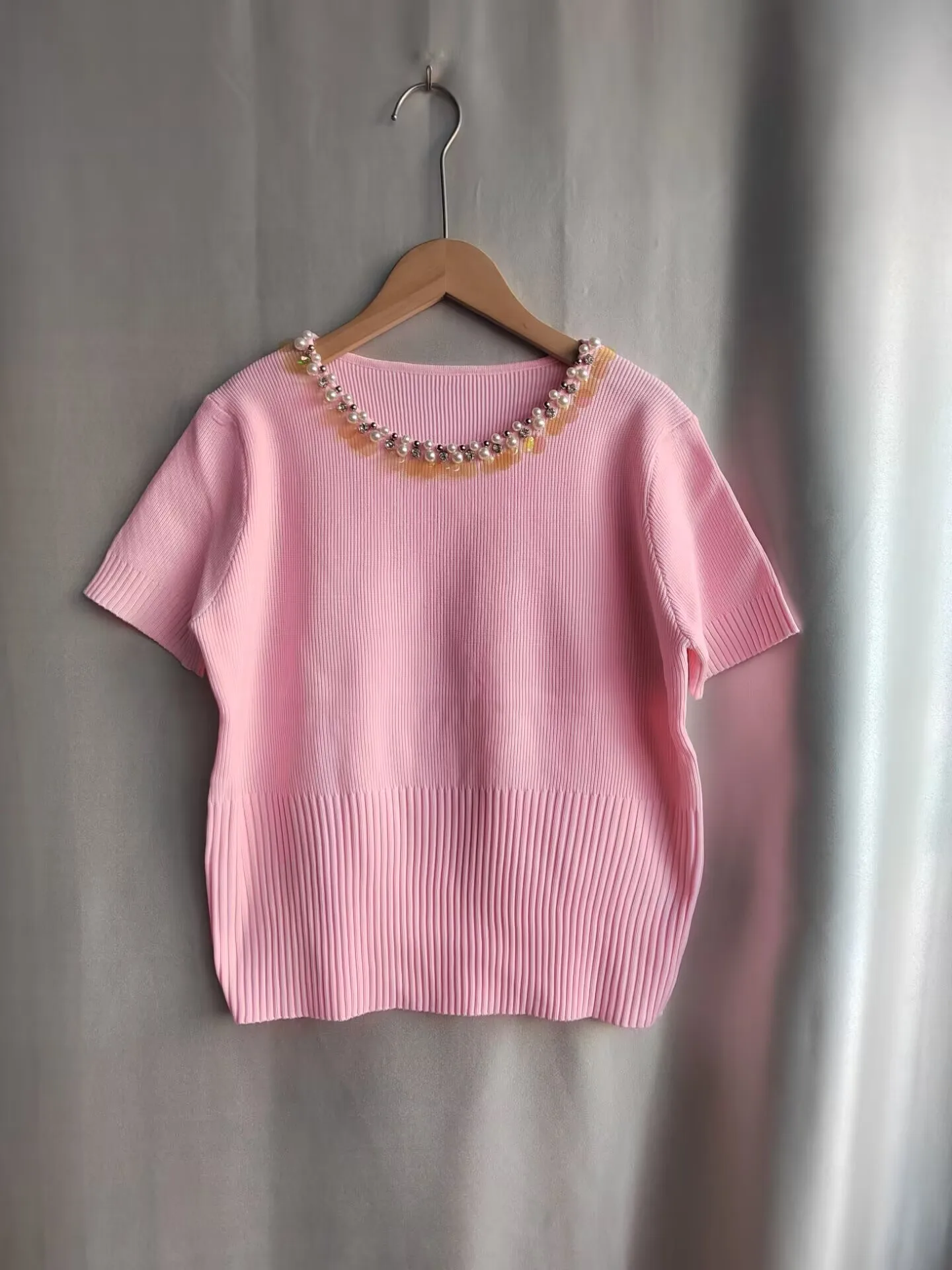 KUSAHIKI Pink Elegant Sweater Women 2024 Spring Fashion Beads O-neck Pullover Knitwear Causal Short Sleeve Korean Knitted Tops