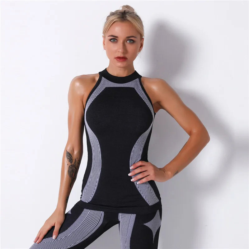 Women Yoga Tank Top Athletic Sweat Vest Jacket Outdoor Jogging Workout Sports Top Running Yoga Tops High Neck Shirts Sports Top