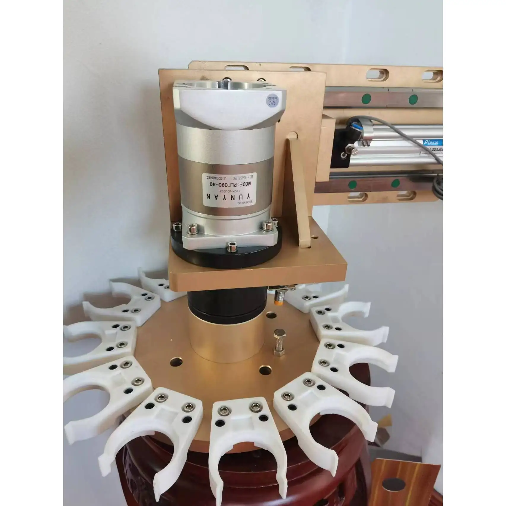 

Журнал смены инструментов для хранения фрезерного станка с ЧПУ, автоматическая смена инструментов, сделанный клиентом 8 12 инструментов