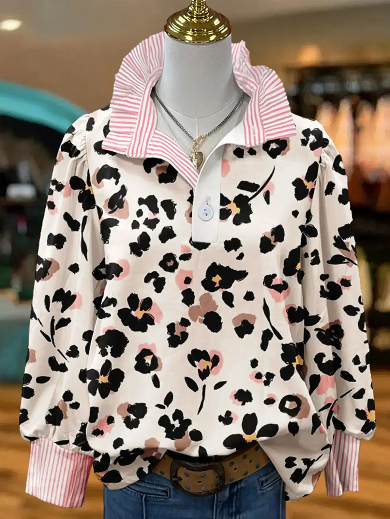 2026Ladies' Spring and Autumn Winter New Stand up Collar Shirt Christmas Long Sleeve, Creative Printed Holiday Travel Essential,