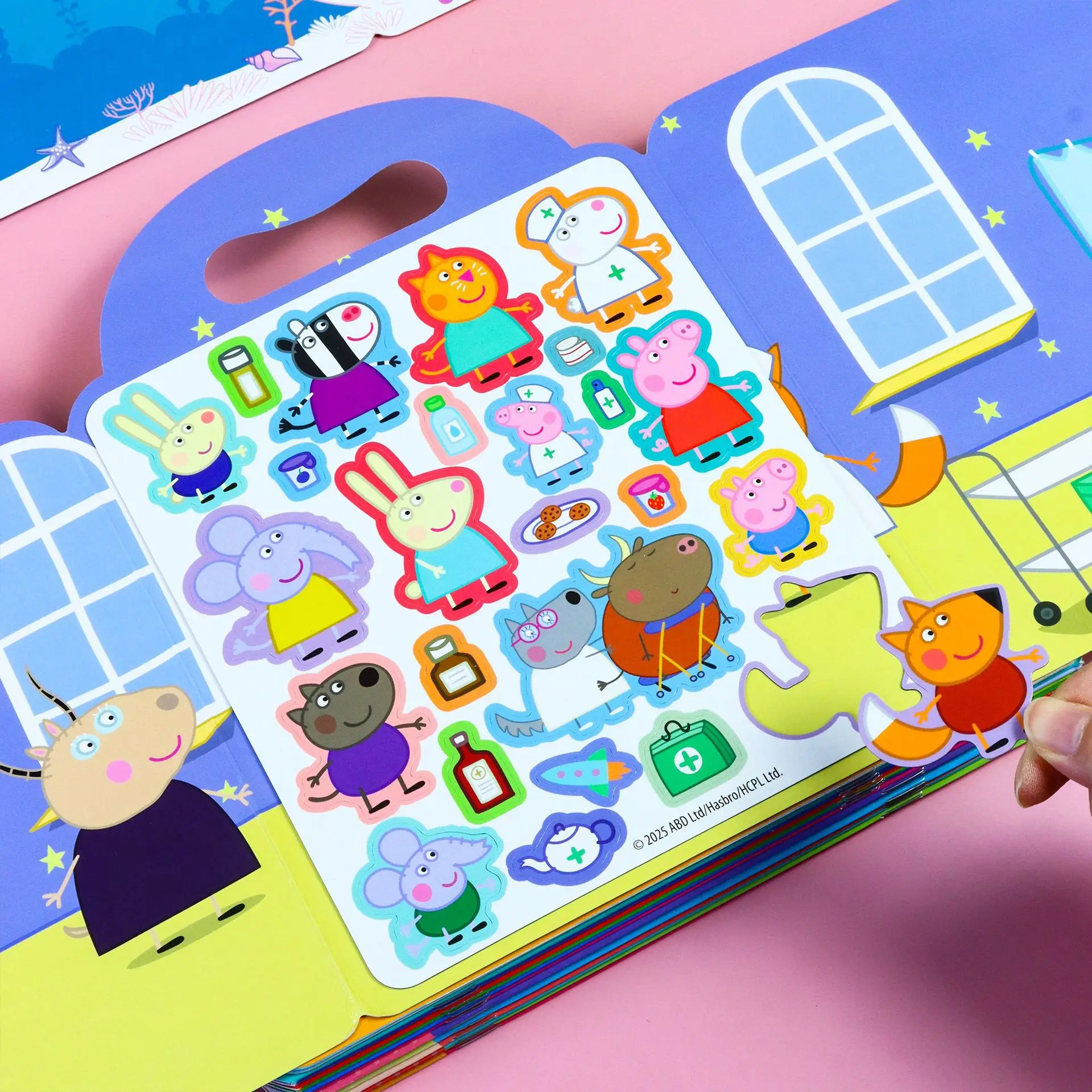 2026 Peppa Pig New Magnetic Stickers Quiet Book for Parent-Child Interaction DIY Handmade Costume Changing Educational Toy view 2