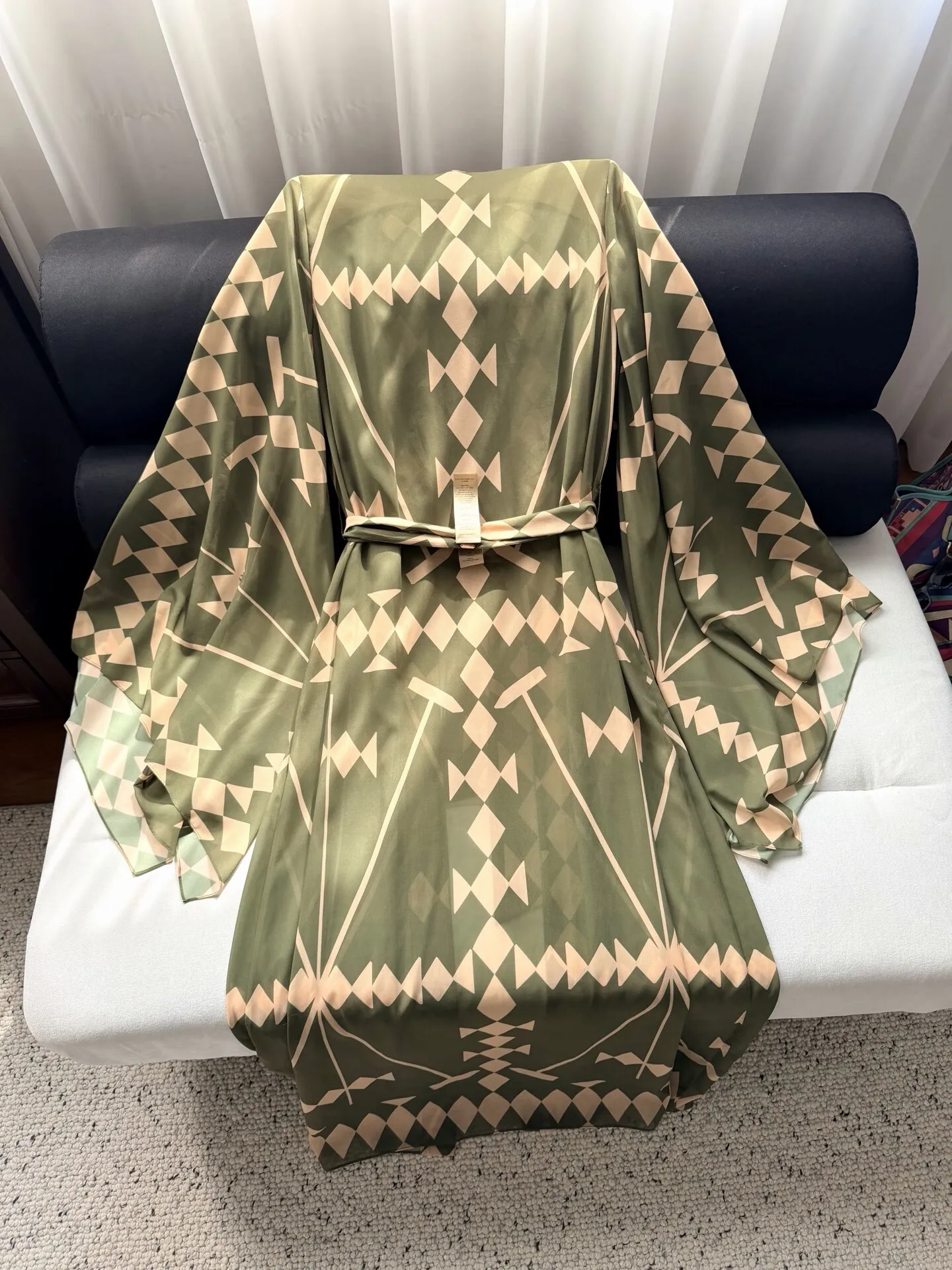 2026 new spring/summer geometric diamond printed lace up loose sleeves with a sense of sagging vacation style long cardigan