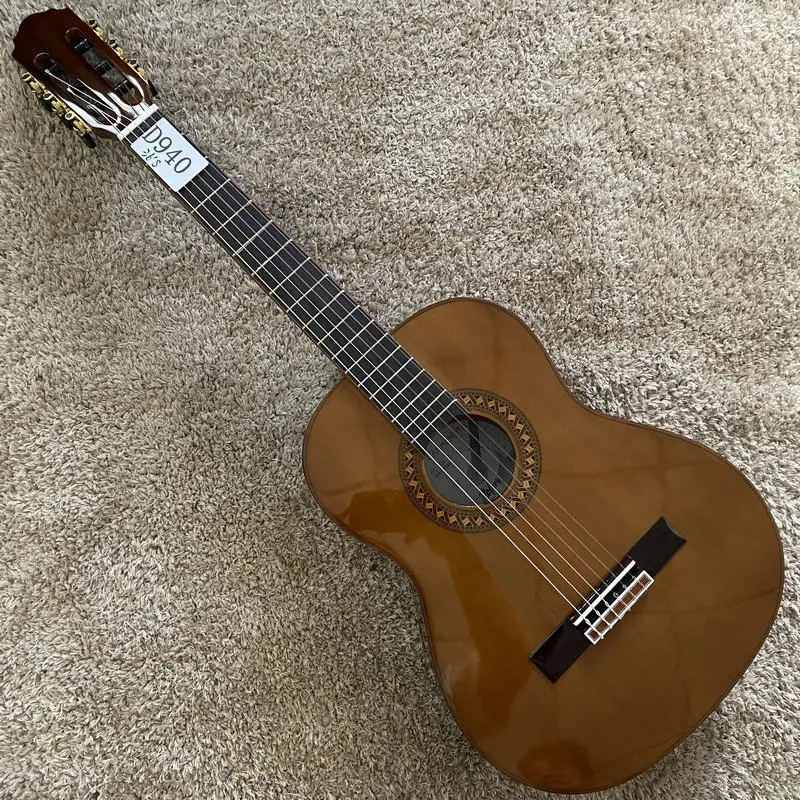 

Original Hofner HC504 3/4 Classical Guitar Solid Cedar Top Mahogany Plywood Back Right Hand Version 36 Inch