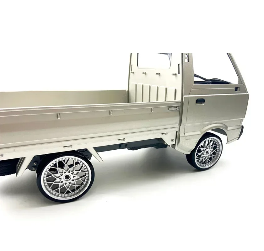 WPL D12 Pneus 4pcs Atualização Aro da roda Cubos de roda Pneus de borracha RC Car Spare Parts Acessórios