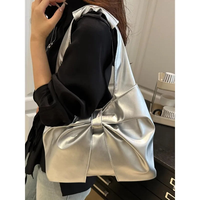 New Ballet Style Bag for Women 2025 New Style Popular Fashion Versatile Shoulder Bag, High-end Silver Bow Tote Bag