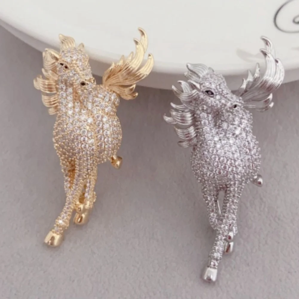 

Брошь-лошадь с бриллиантами, полностью инкрустированная бриллиантами, с дизайном в виде коня, надежный механизм застежки, для официальных мероприятий, для костюмов