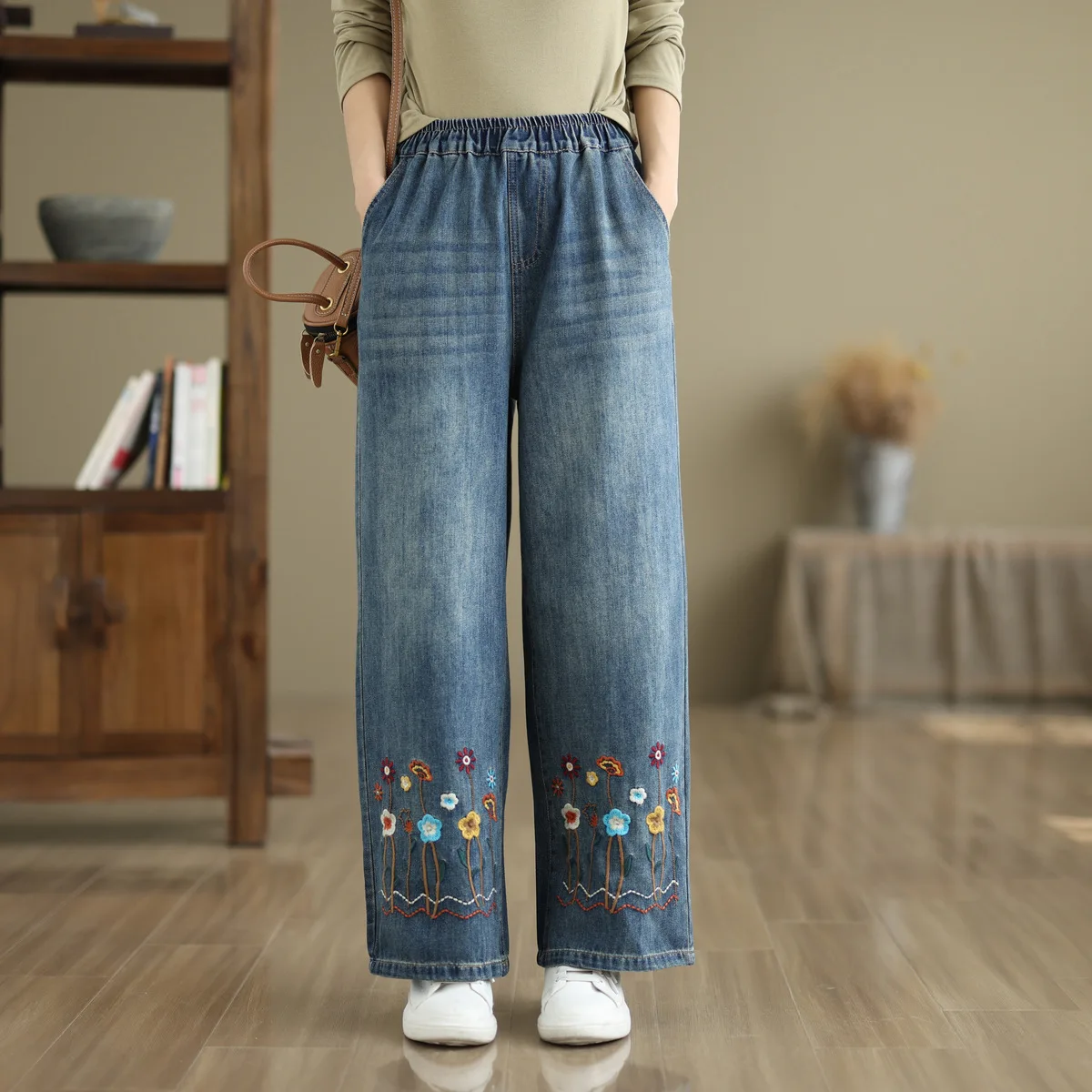 Flowers Embroidery Ethnic Jeans for Women Japan Style Vintage Vintage Denim Straight-leg Pants Straight Jeans Trousers