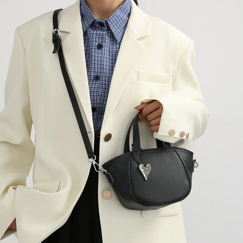 

2025 New Genuine Leather Textured Mini Clutch for Women, Chic Compact Purse with Adjustable Strap, Sophisticated & Stylish​