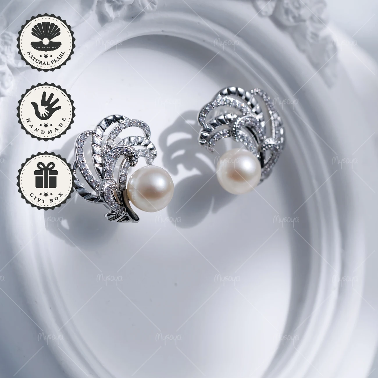 

Серебристые серьги-гвоздики MYSOYA с белым пресноводным жемчугом 7-8 мм и перьями, в подарочной коробке, подарок на день рождения, День святого Валентина