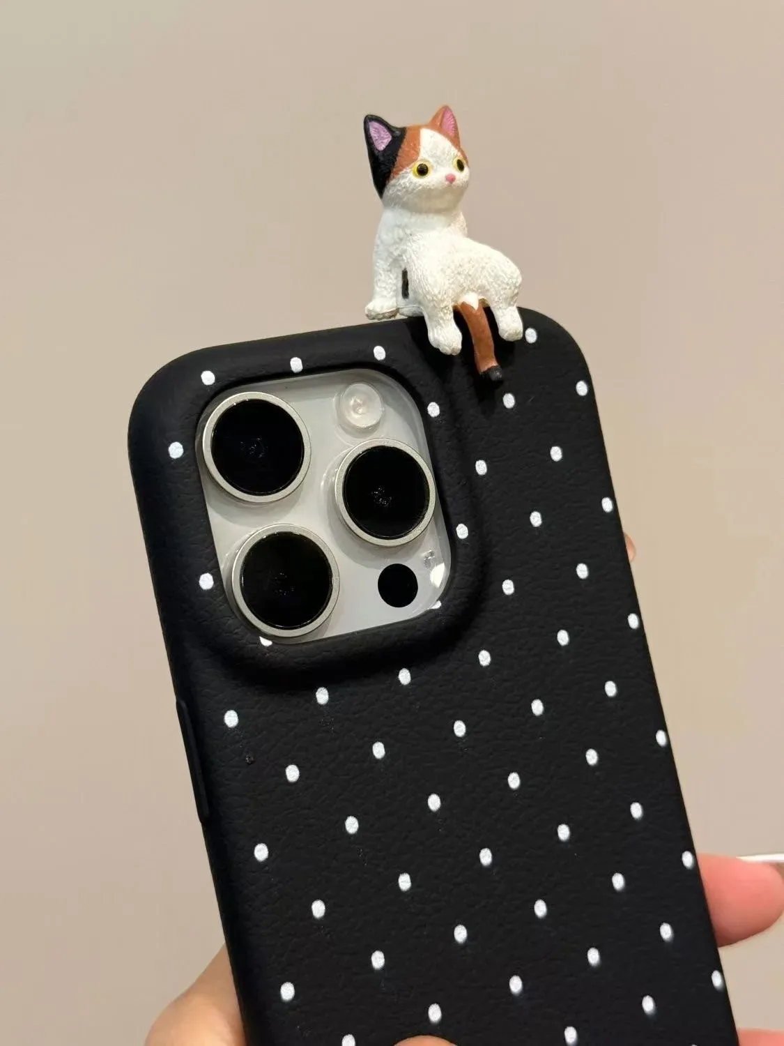 

Cute 3D solidCat Polka Dot leather Phone Case for iPhone 17 16 15 13 12 11 14 17 Pro Max 16 Plus lovely cartoon kitten Cover