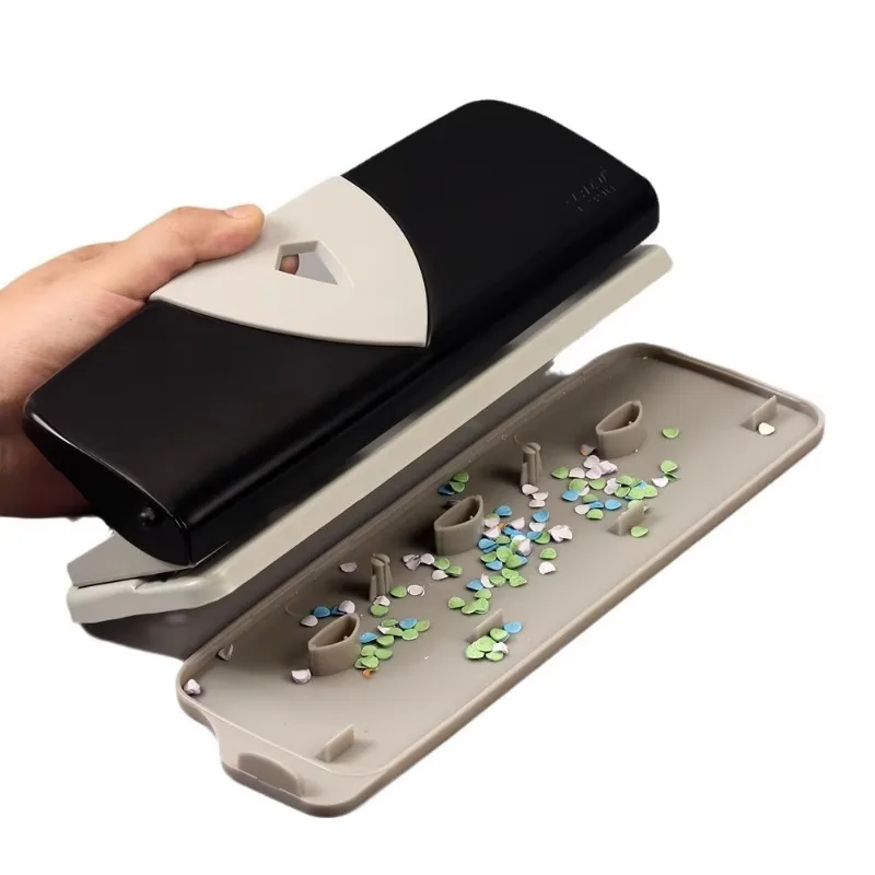 

Мощный дырокол на 4 отверстия для бумаги формата А4, перфорация 4 отверстий, 25 листов, расстояние между отверстиями 8 см, регулируемое, с прочной режущей головкой