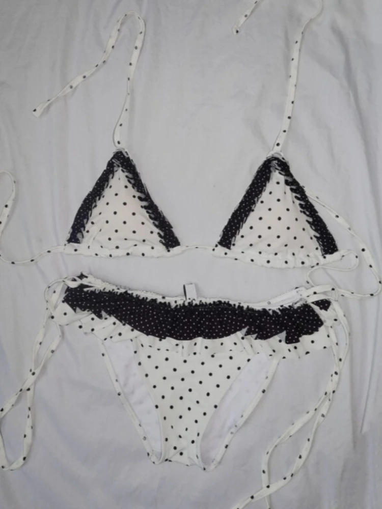 

Swimsuit Pure Seductive Hot Girl Island Vacation Style Wave Point Element Ruffle Splicing Bikini Set Summer Set Tie Up Sets 2026