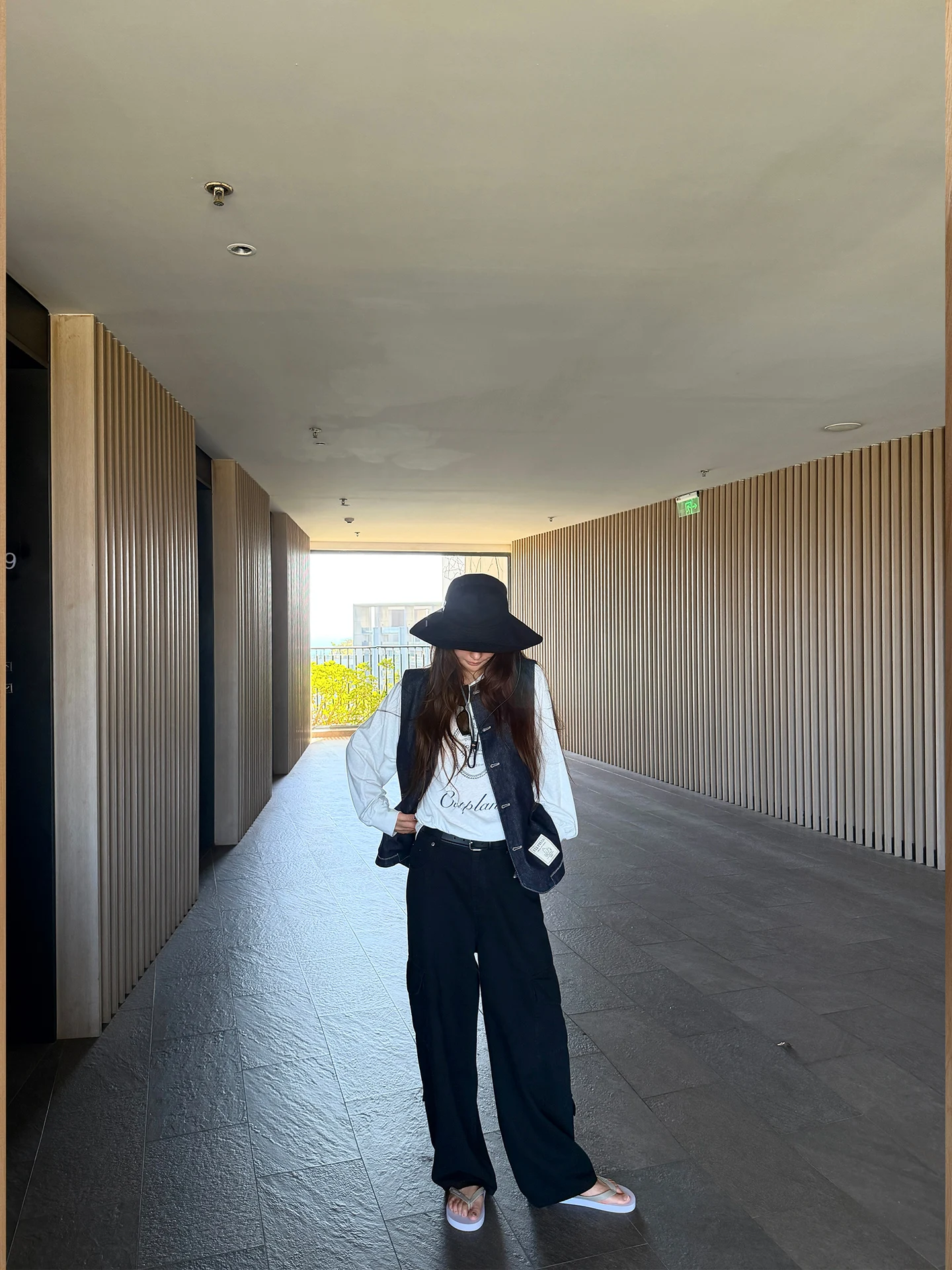 

Джинсы ZOWZOW Spicy Little Pepper Workwear, женские, прямые, из хлопка, с четырьмя металлическими пряжками, синие, с эффектом потертости