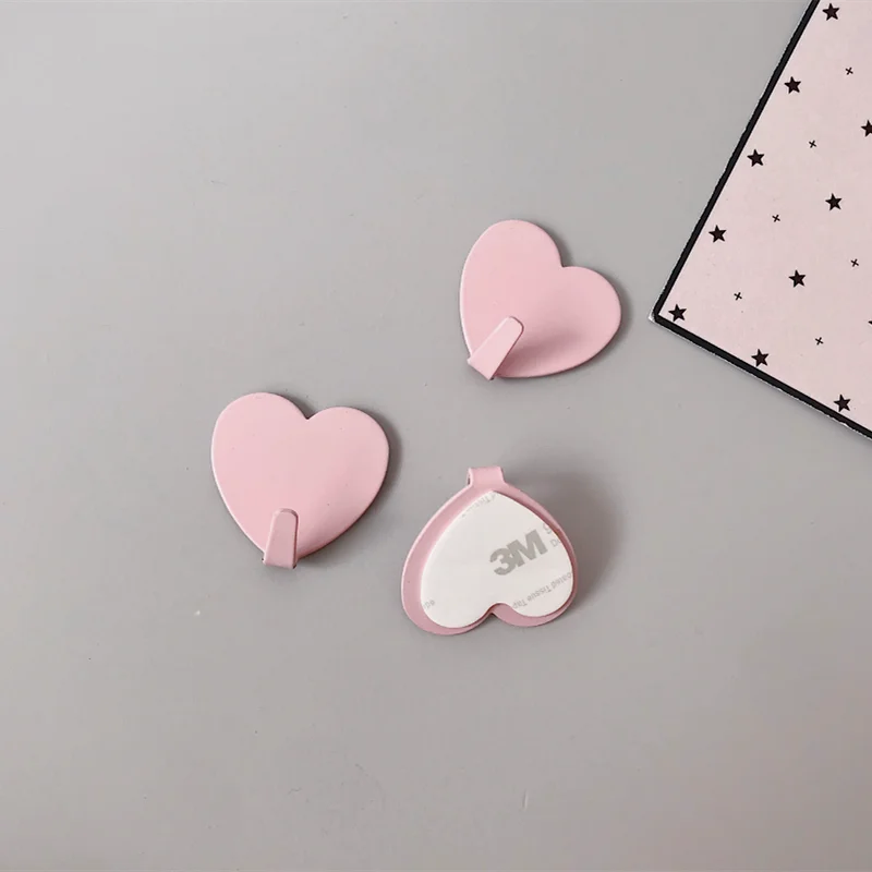 Self-Adhesive Wall Hooks Punch-Free Color Heart-shaped Wall-Mounted Key Holder Wall Hanging Hook Kitchen Bathroom Organizer