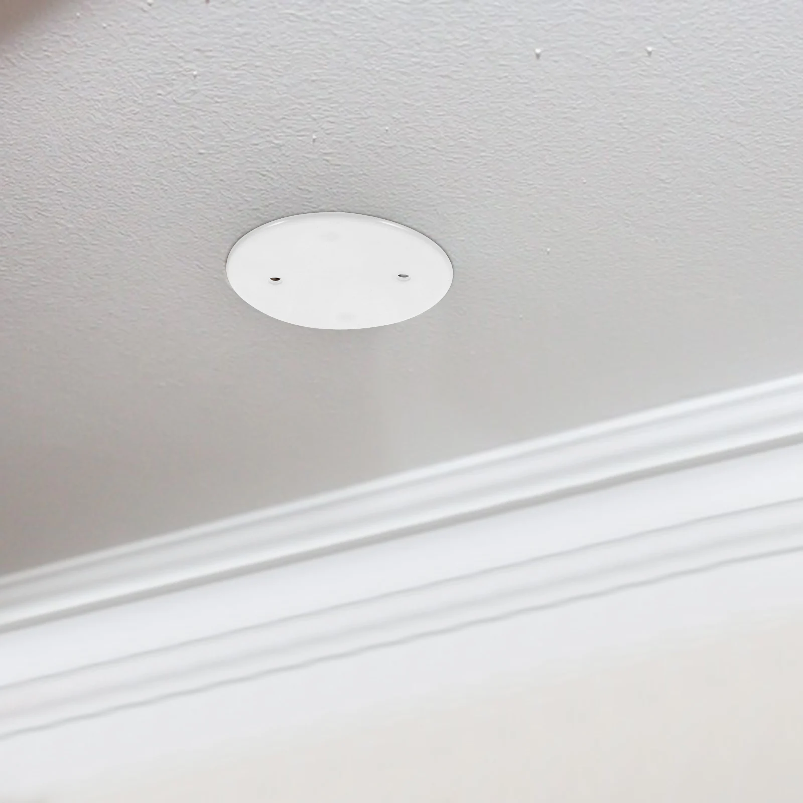 

30pcs Octagonal Cover Plate Blank White Ceiling Outlet Round Electrical Boxes Wall Socket Protector COVERING Drywall Hiding