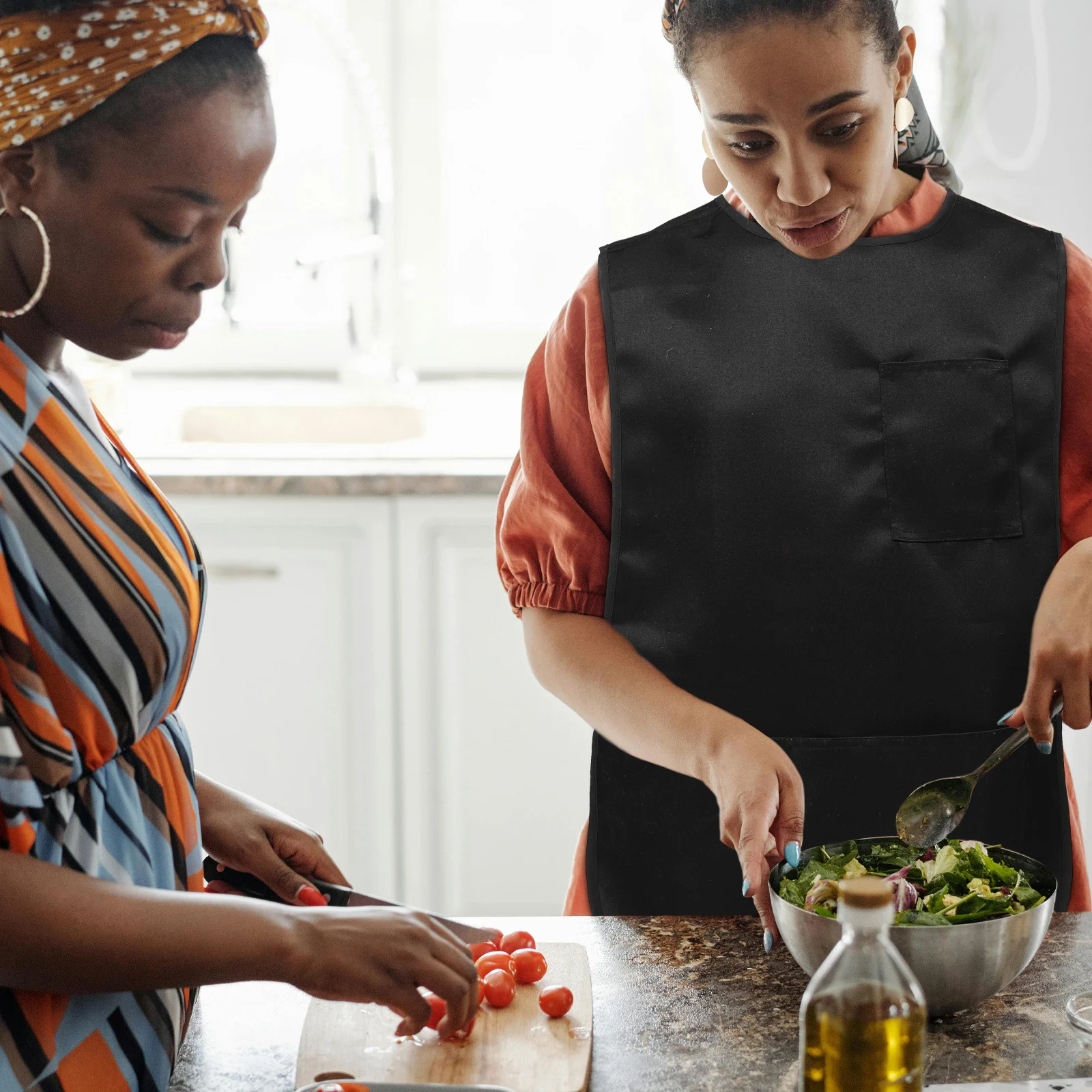 Rompi Kerja Dapur Baju Dewasa Celemek Wanita Tahan Minyak Ringan Baju Memasak Poliester untuk Penggunaan Kafe Rumah