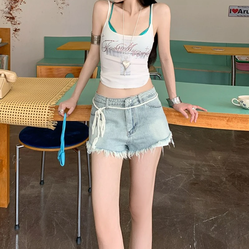 

Women's Edge Design Sexy Distressed Denim Hole Shorts Summer New Super Hot Girl Street Casual Female High Waisted Mini Shorts