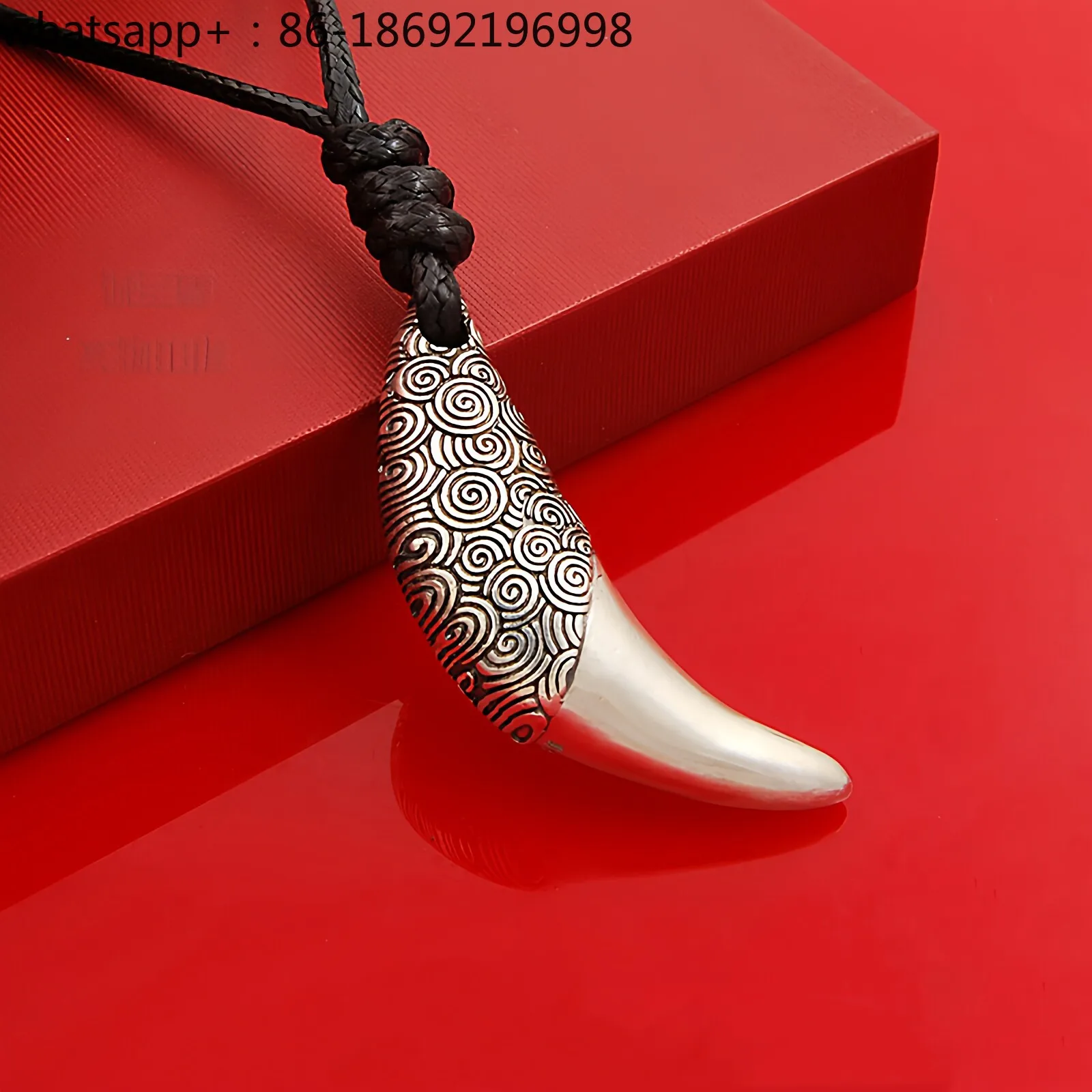 Solid Silver Wolf Tooth Pendant Men's Pendant Sterling Silver Necklace Personalized Couple Sweater Chain