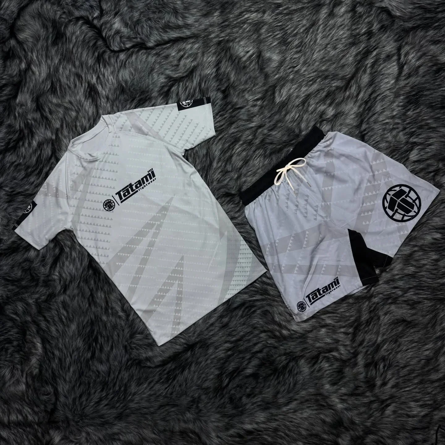 

2026 Jiu Jitsu BJJ Boxing Set Men's White Print & Fight Shorts Quick-Dry Compression MMA Training Sportswear for Adults