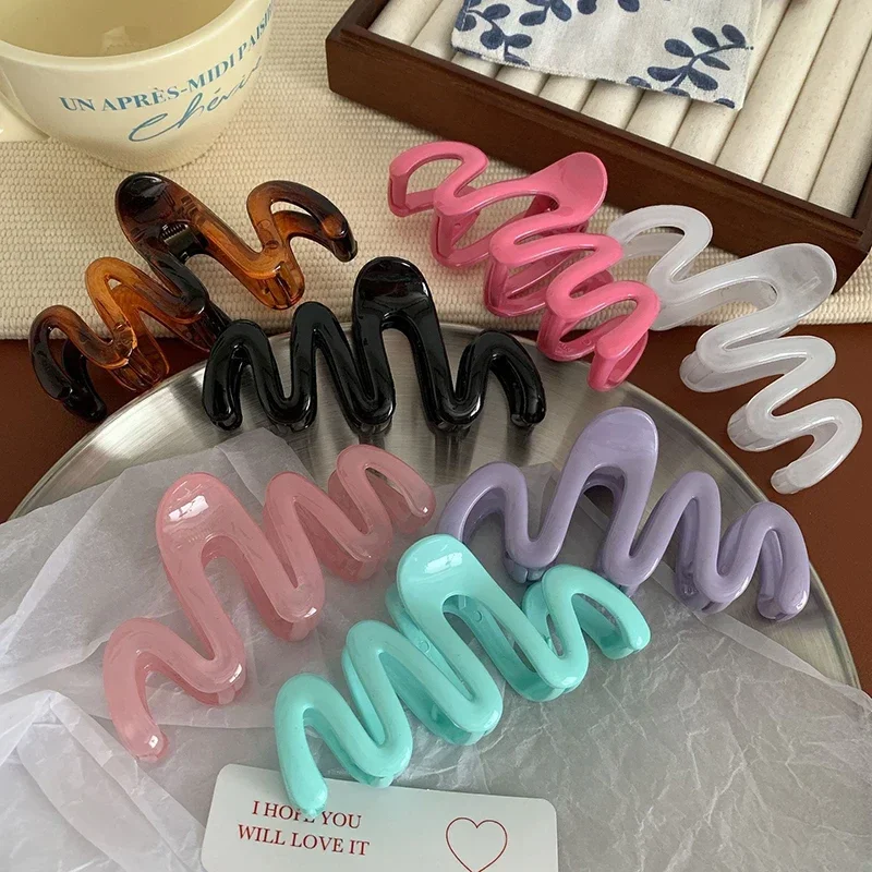 Fashion Solid Color Shark Clip Wave Cross Hair Claw Korean Elegant Geometric Grip Clip Acrylic Ponytail Clip Hair Accessories