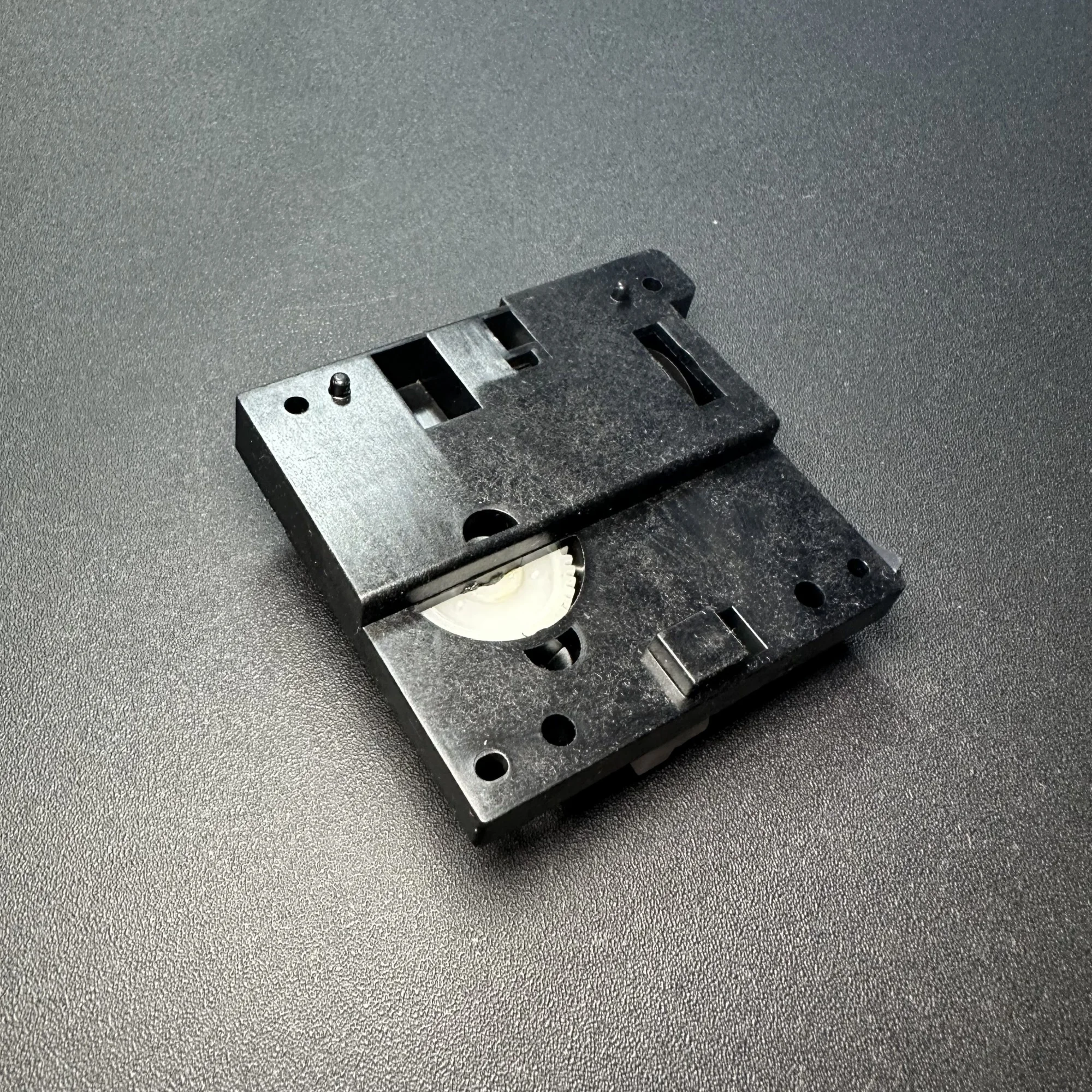 1pcs. CB376-67901 Flatbed Scanner Head Bracket Assy CIS SCANNING MOTOR GEAR ASSEMBLY for HP LaserJet M1005 M1120 MFP