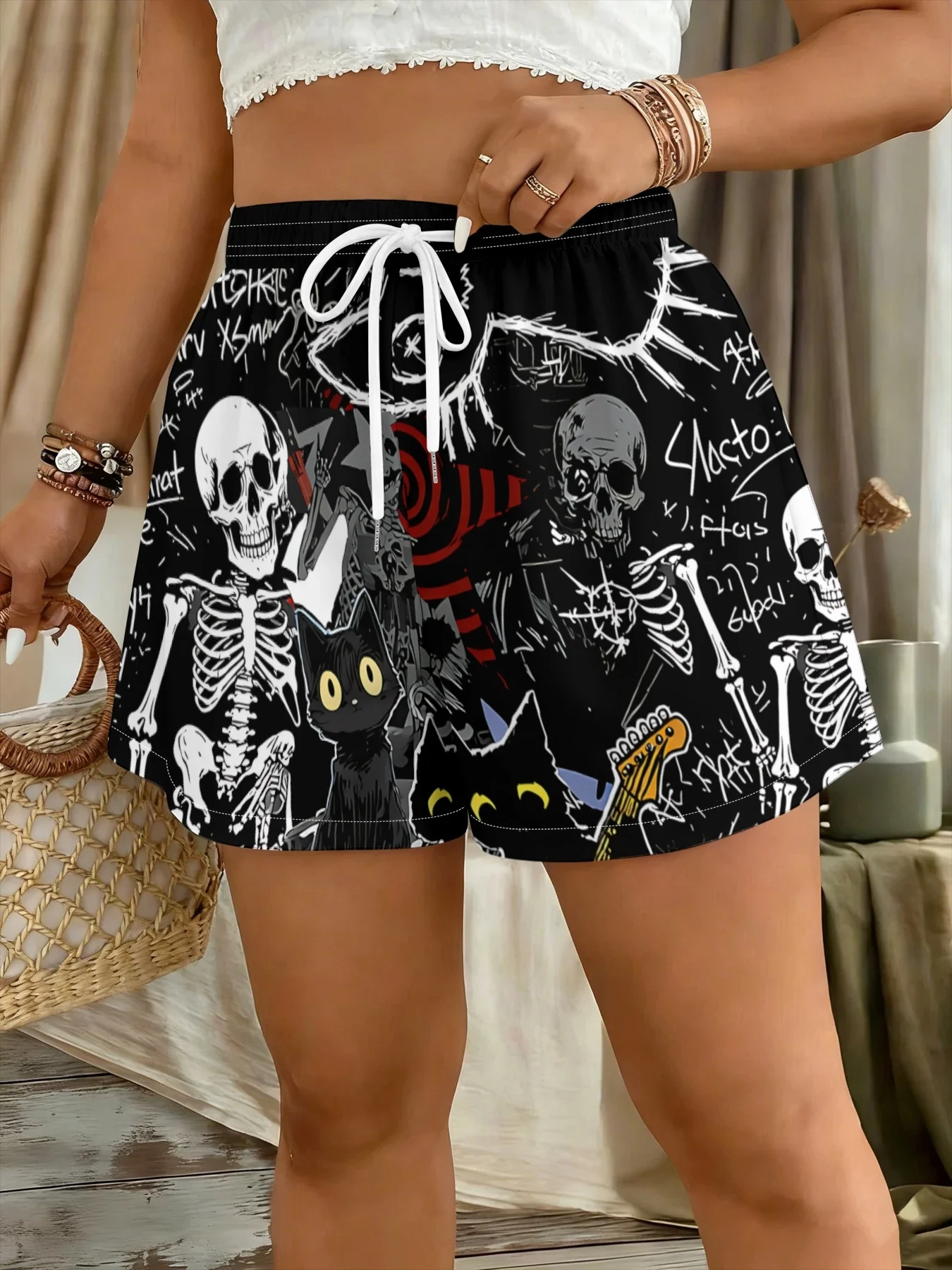 Summer women's short pants with skull pattern lightweight and breathable for casual roller skating and hip-hop style shorts