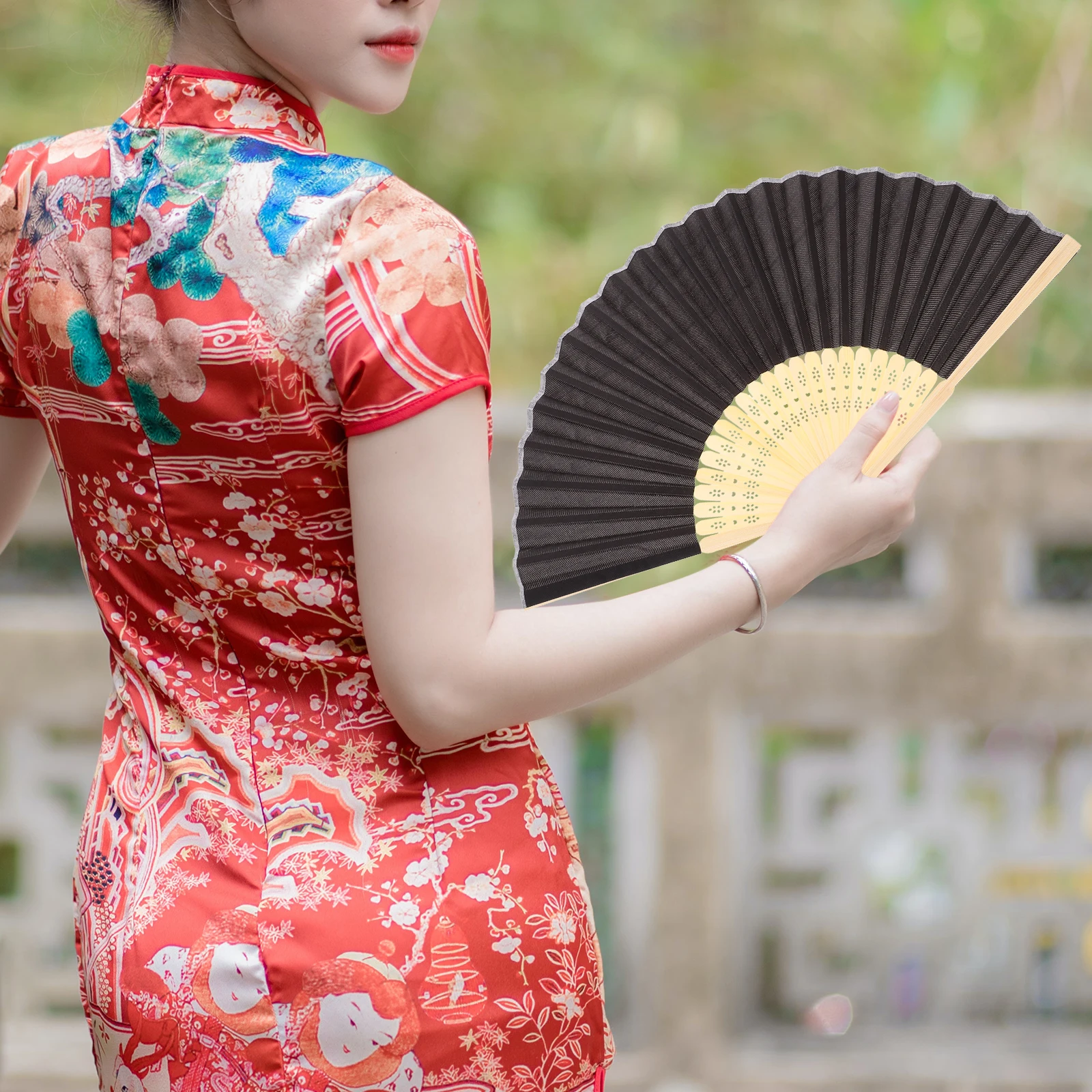 

2 Pcs Fans Foldable Wedding Dancing Foldable Dance Fan Favor Gifts 4 Retro H held Fan Decorations Portable Props