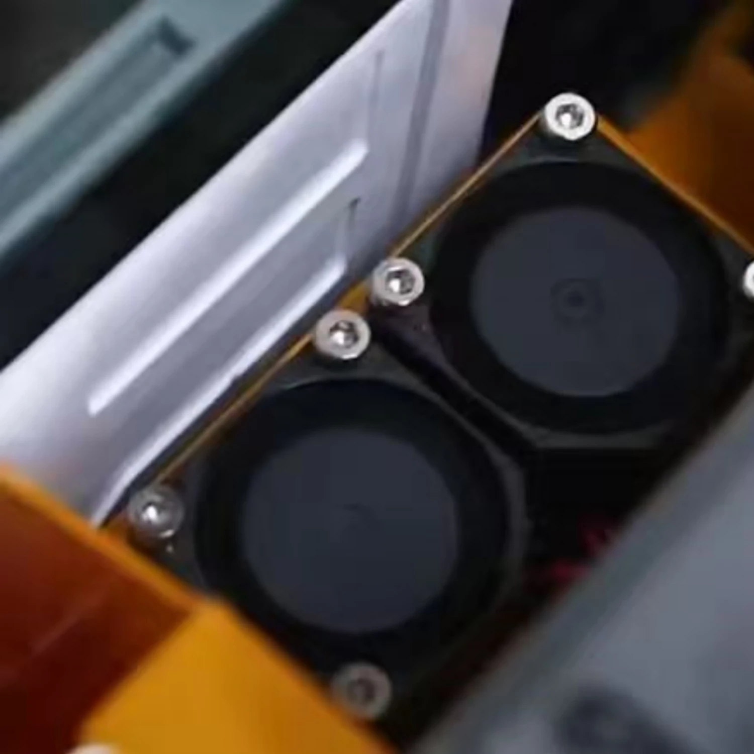 

JDM-208 Cooling Fan Accessories for Toys 1/14 Metal RC Hydraulic Tracked Excavator R920 3CH 2Arms Remote Control Digger Vehicles