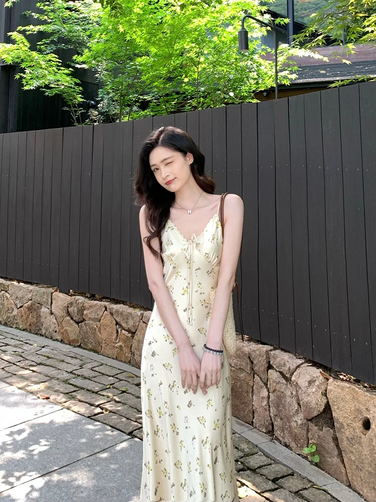 LinYanER Summer Floral Satin Wrap Dr V-Ne Svel Women's Slimming High Waist Gown Casual Vaion Sle Dr