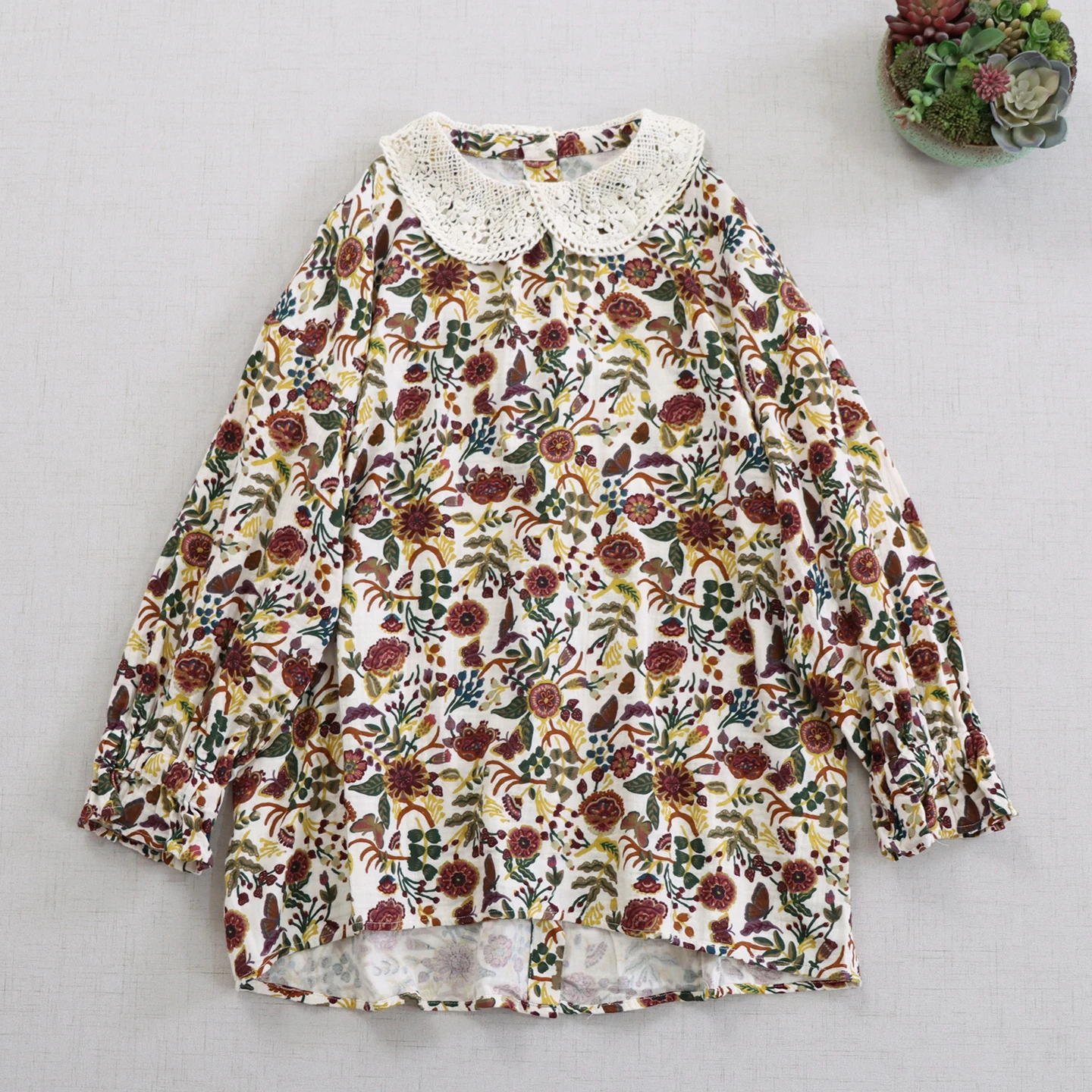 

Spring Autumn Japanese Vintage Mori Girl Floral Printed Cotton Shirts Women Crochet Peter Pan Collar Long Sleeve Casual Blouse