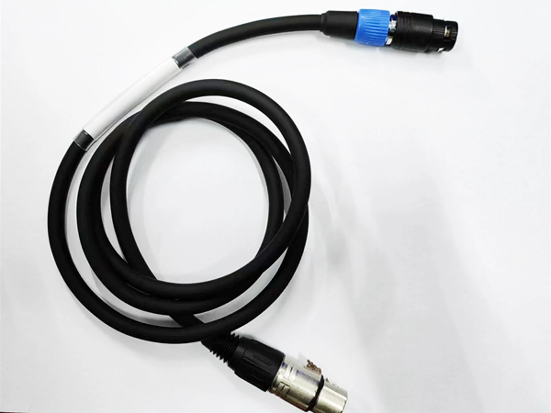 RD8000/8100 PCMX PCM + Piping Instrument Connected To A Cross Frame Data Cable Signal Cable