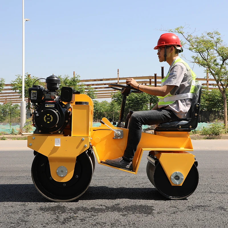 1.2 tons double drum high-efficiency double cylinder vibratory roller, suitable for small engineering projects