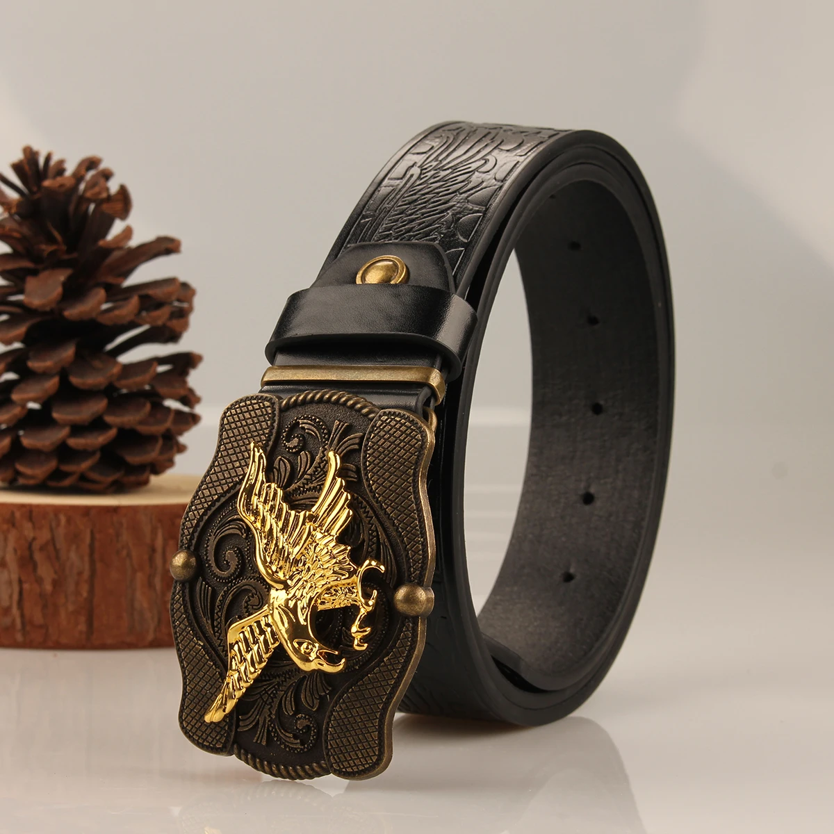 Vintage encontra-se a moda! Cinto PU com fivela de liga, adequado para homens e mulheres, para criar um estilo ocidental personalizado