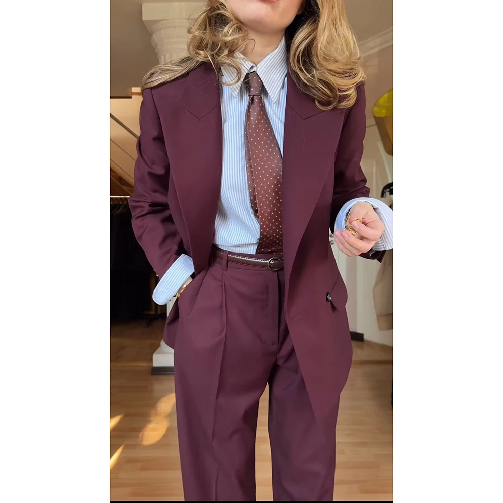 

Винно-красный женский костюм из двух предметов, комплект с пиковыми лацканами на одной пуговице, комплект брюк, свободный костюм на заказ, офисная повседневная женская одежда