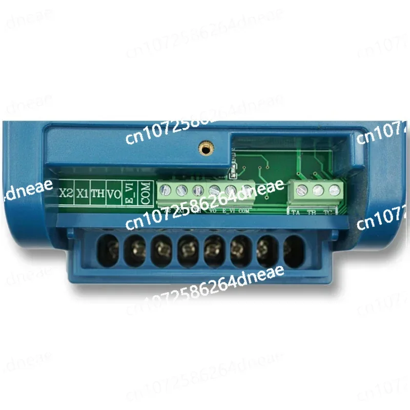 

Universal Single Water Pump Constant Pressure Motor Supply Special Frequency Converter 0.75/1.5/2.2KW
