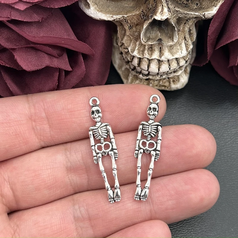 12 sztuk Charms czaszka szkielet mężczyzna 39x9mm antyczne srebro kolorowe platerowane wisiorki dokonywanie DIY Handmade tybetański znalezienie biżuterii — zdjęcie 3