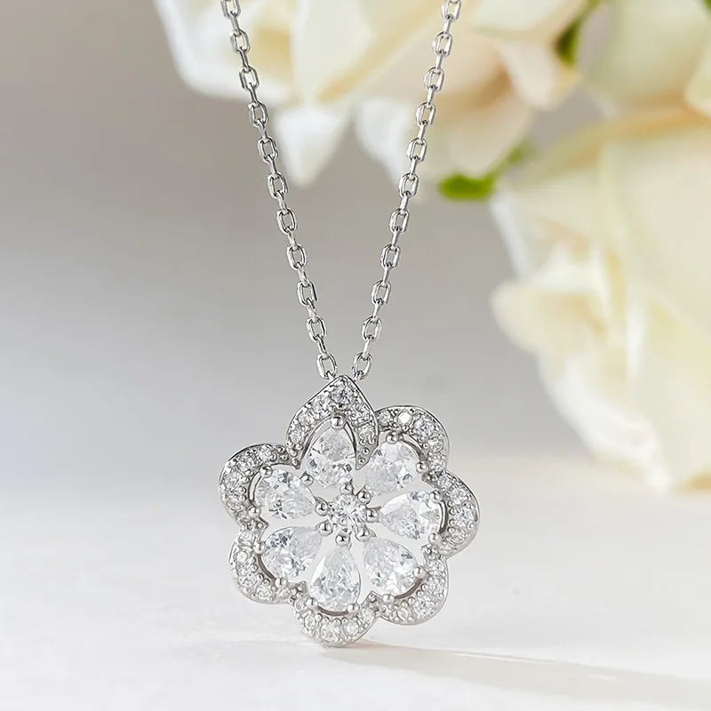 S925 sterling silver lace necklace with hollowed out diamond inlay simulation diamond pendant, flower shaped necklace decoration