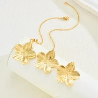 Ensemble de bijoux à fleurs Vintage français en acier inoxydable pour femmes, 3 pièces, collier et boucles d'oreilles exagérées, à la mode, cadeaux quotidiens 3