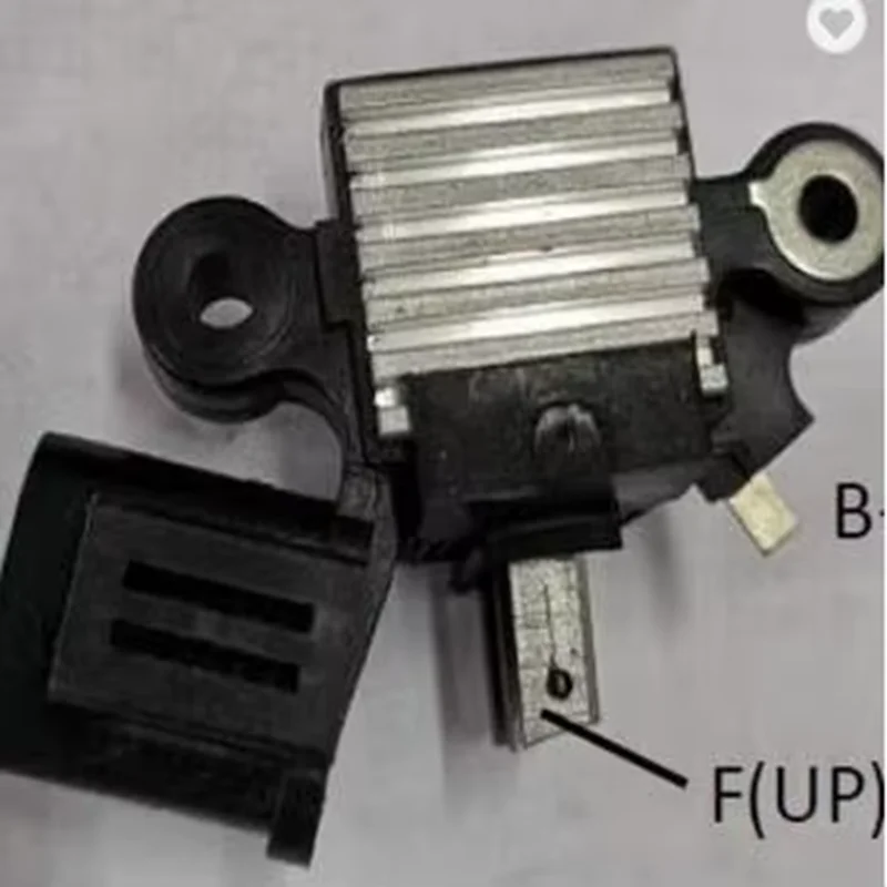 

NEW Alternator Voltage Regulator 133529 CQ1010438 L170-43151 132861 VR-H2000-11 23133-77A00 81112164 YR-684 IH245 VRG46829