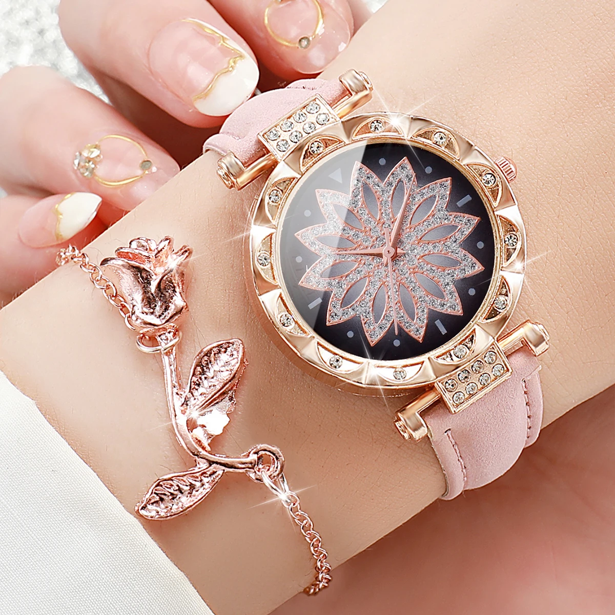 2pcs/set Fashion Women Leather Strap Flower Quartz Watch & Rose Bracelet