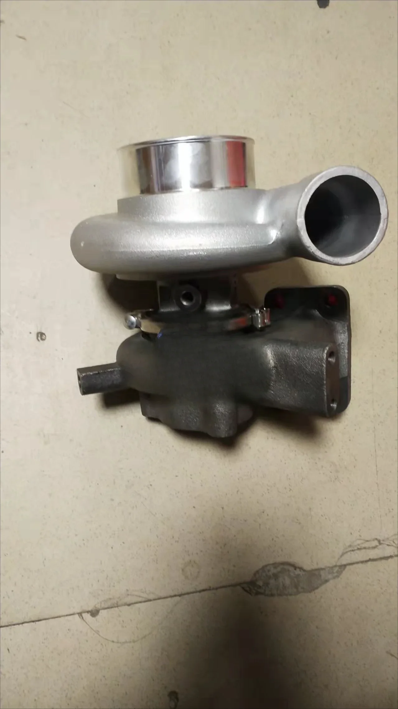 المبيعات الساخنة 49179-06210 49179-10710 الشاحن التربيني لمحرك Vo lvo Sa ny SY245 Mitsu bishi D06FRC