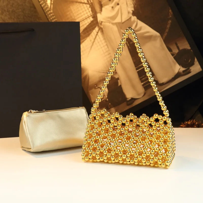 

Minimalist Unique Leather Women's Shoulder Bag Luxury Designer Large Capacity Vintage Fashionable Diaper Bags For Commuter