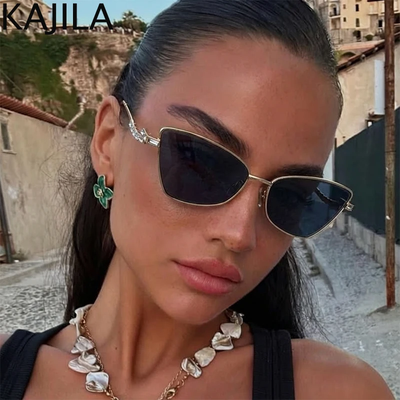 

Sexy Cat Eye Rhinestones Sunglasses Women 2025 Luxury Brand Trendy Small Frame Cateye Sun Glasses For Ladies Metal Shades UV400