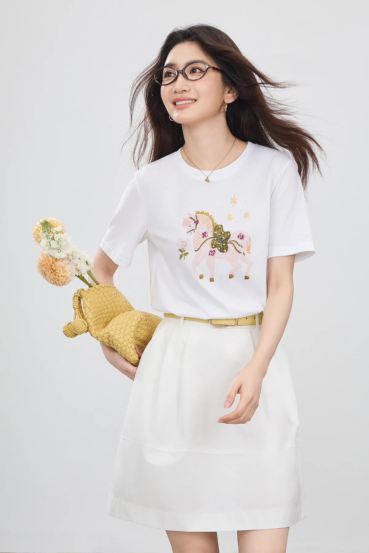 SENTUBILA Damen-T-Shirt mit Pferde-Print, 100 % Baumwolle, Sommer 2026, gerippter Rundhalsausschnitt, handbestickte Details, lässiges Alltags-Oberteil 162TG7259 – Detail 16