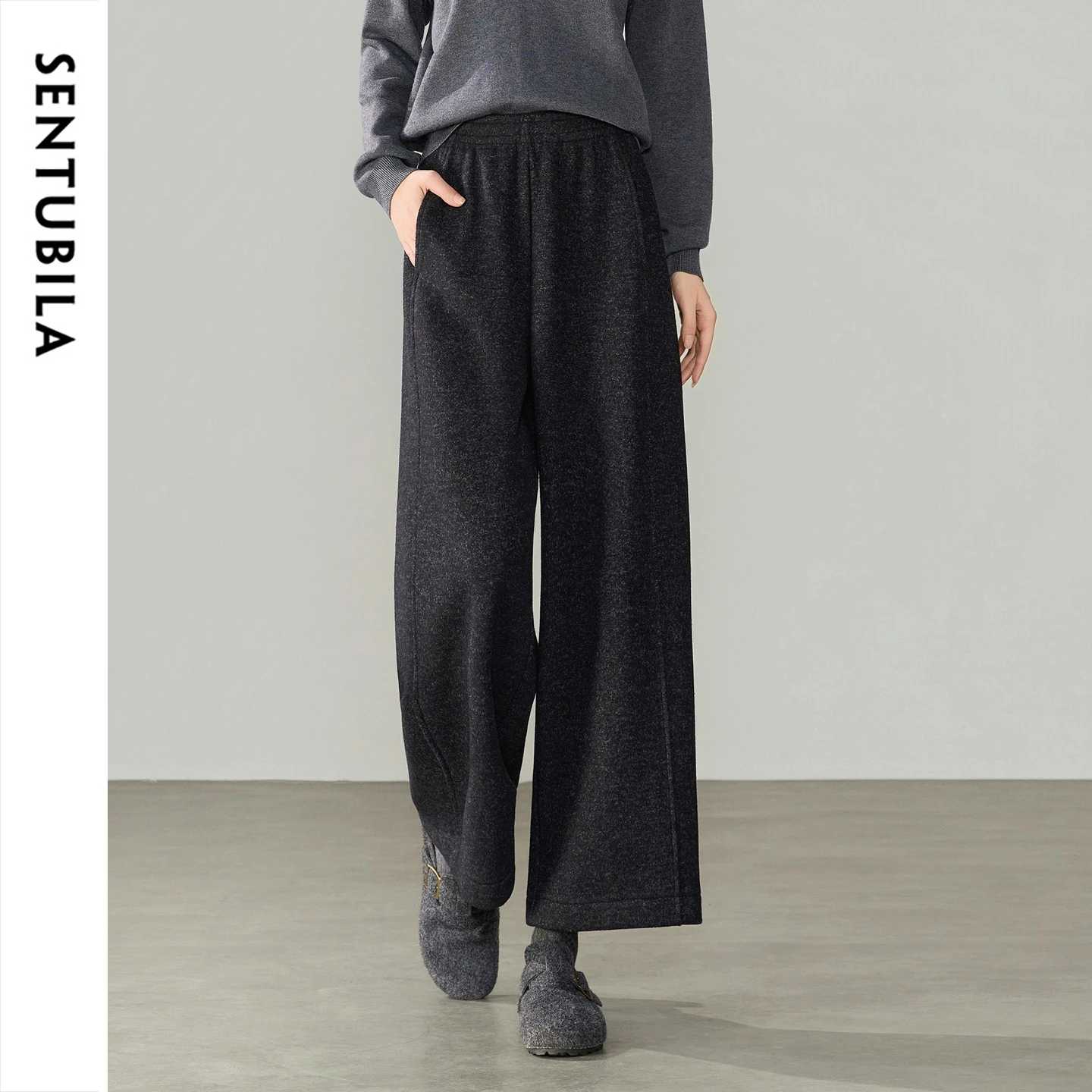 SENTUBILA 2026 Cropped Pants for Women Autumn Winter Fleece Lined Knitted Trousers Carbon Black Commute Sickle Pants 164KN6736