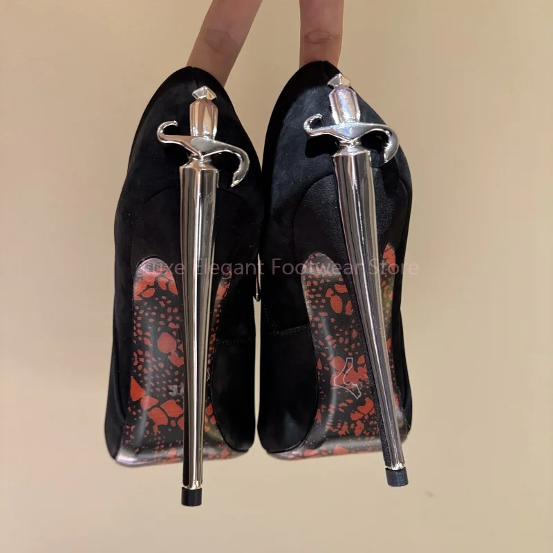 أسود الجلد المدبوغ السيف على شكل وأشار خنجر مضخات النساء الشظية ديكور الجانب سستة الضحلة حذاء من الجلد مثير موضة فستان الحفلات حذاء #3