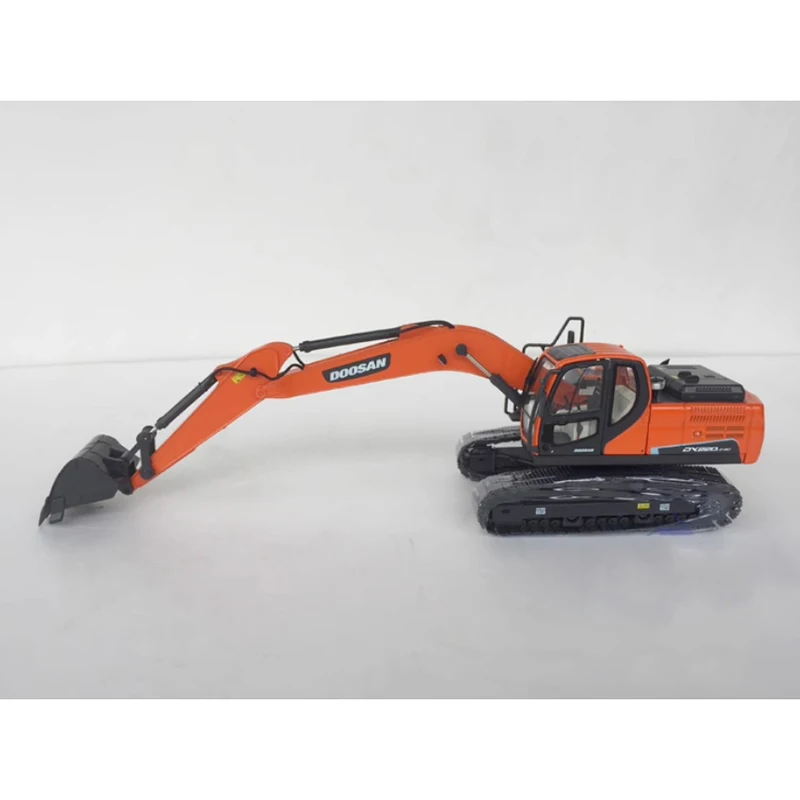 Diecast 1:40 Scale DOOSAN DX220LC-9C Excavator Alloy Engineering Vehicle Model Hobby Collection Decoration Holiday Gift Display