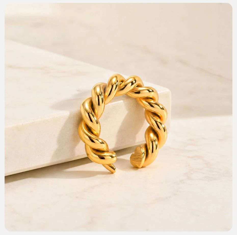 Vnox Trendige Twist-Kreis-Ohrklemmen für Damen, klassisch vergoldete C-förmige Huggie-Ohrringe ohne Ohrloch, Ohrklemmen-Schmuck. – Detail 6