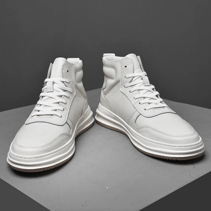 

Men New High Top Casual Sports Board Shoes High-quality Personalized Warm Splicing Youth Fashion Shoes for All Seasons