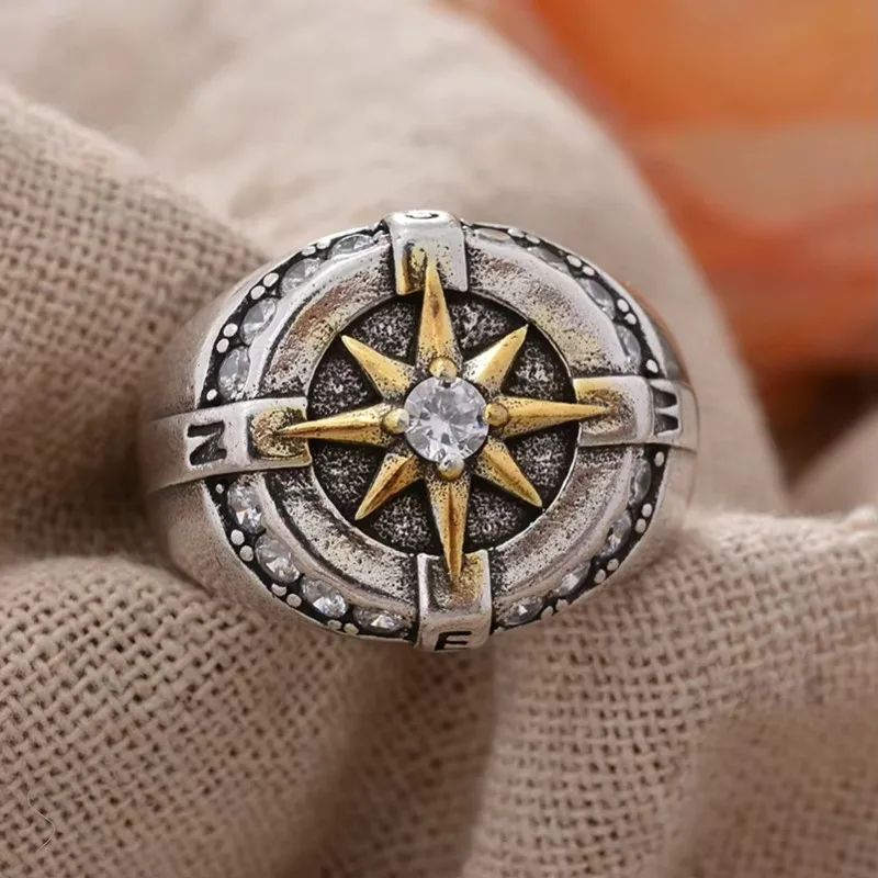Jianjie Light Luxury Men's Creative Compass Design Two Tone Rings Middle Brilliant Zircon Domineering Accessories Fashion